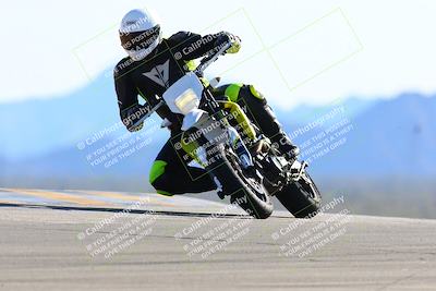 media/Jan-08-2022-SoCal Trackdays (Sat) [[1ec2777125]]/Turn 9 (125pm)/